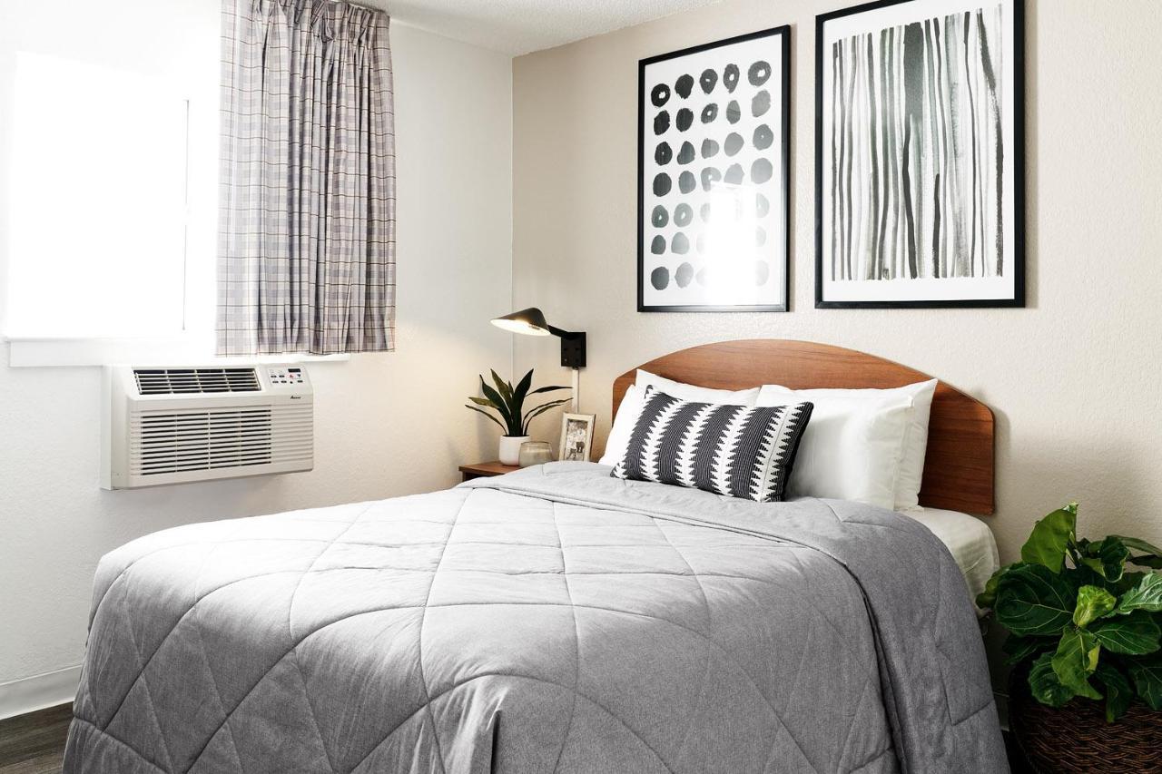 Intown Suites Extended Stay Houston Tx - Highway 6 Cypress Bagian luar foto